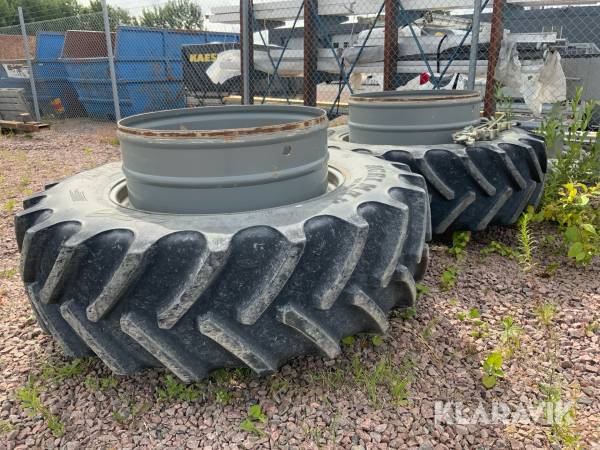 Dubbelmontage BKT Agrimaster RT 855 520/85R42