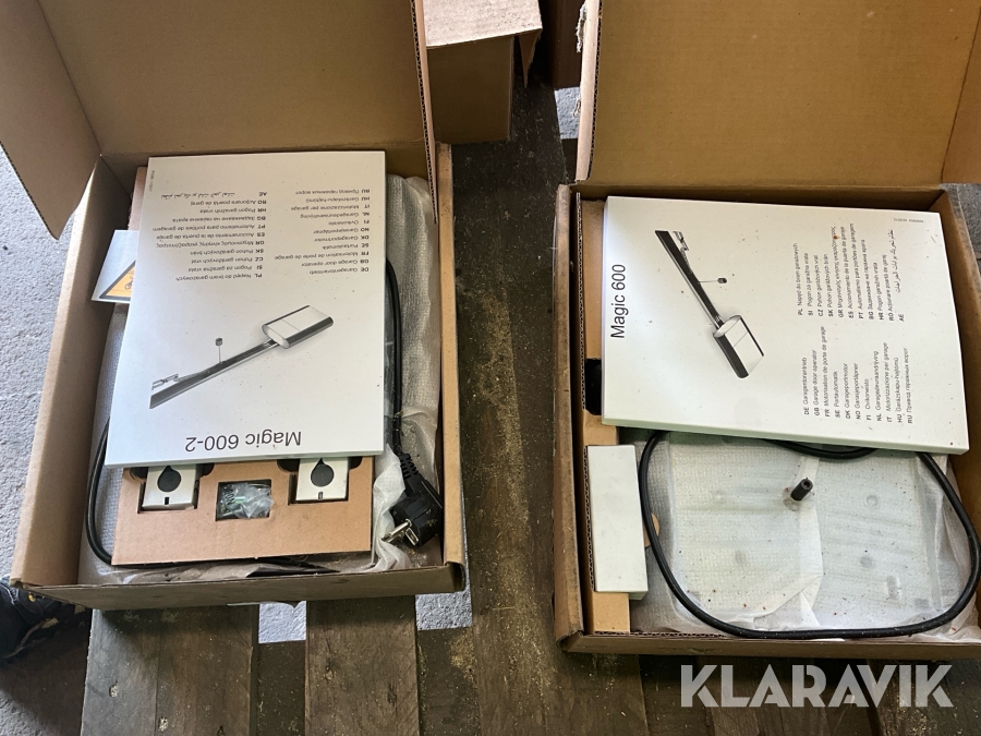 Garageportsmotorer 2 st  och fjärrkontroller 10 st Magic 600 Entrematic