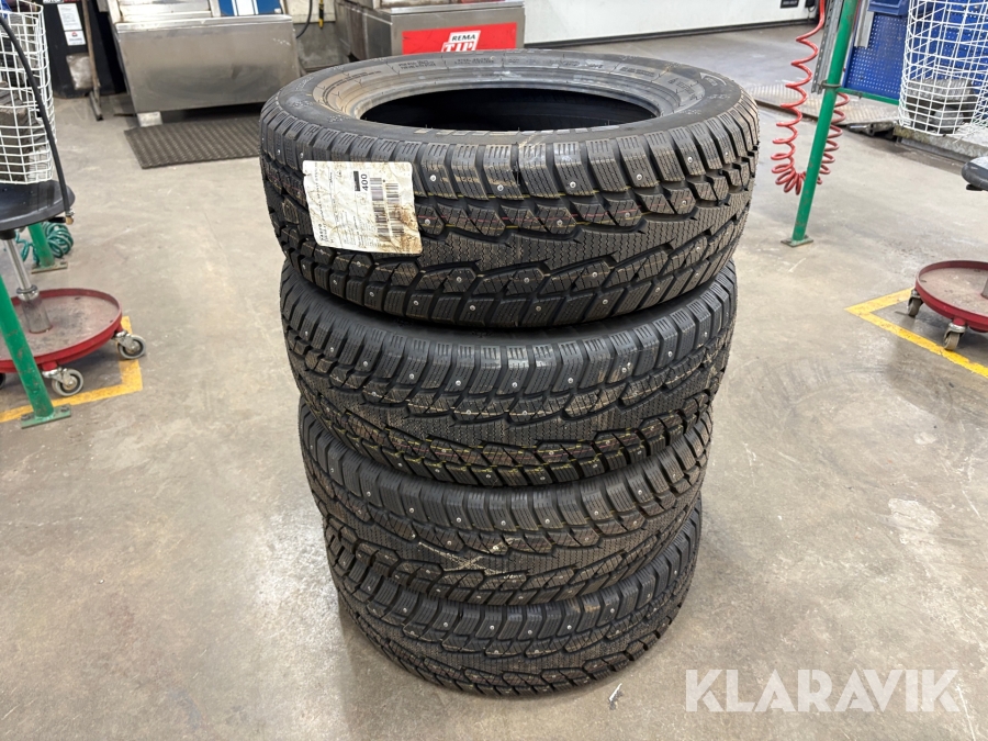 Vinterdäck Sunful 235/60R17