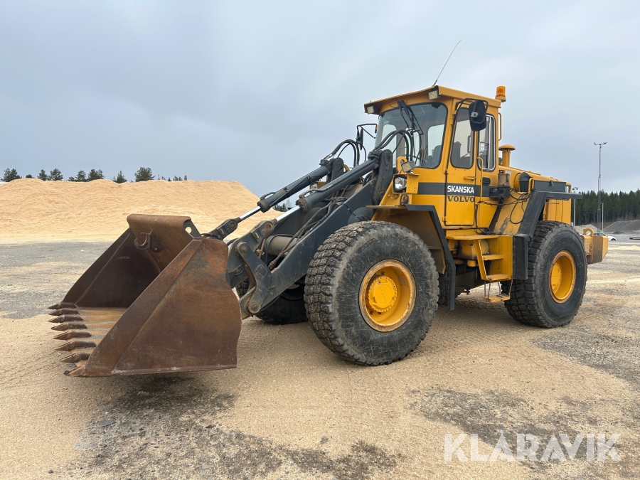 Hjullastare Volvo L90 med skopa
