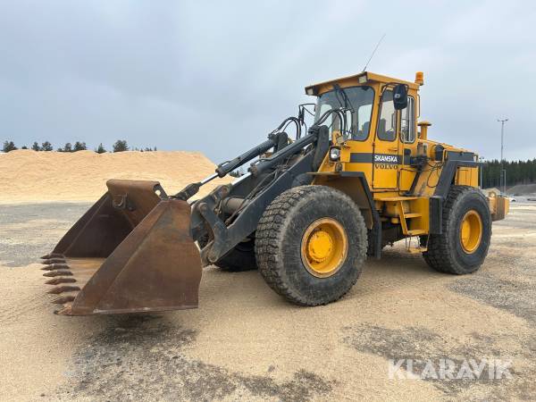 Hjullastare Volvo L90 med skopa