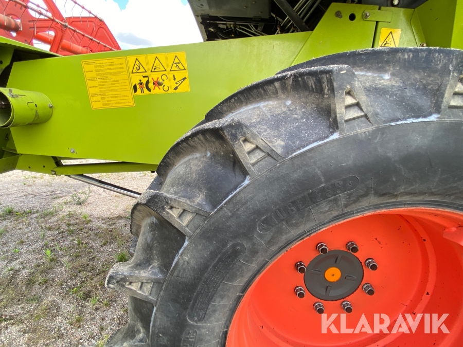 Skördetröska Claas Dominator 68S