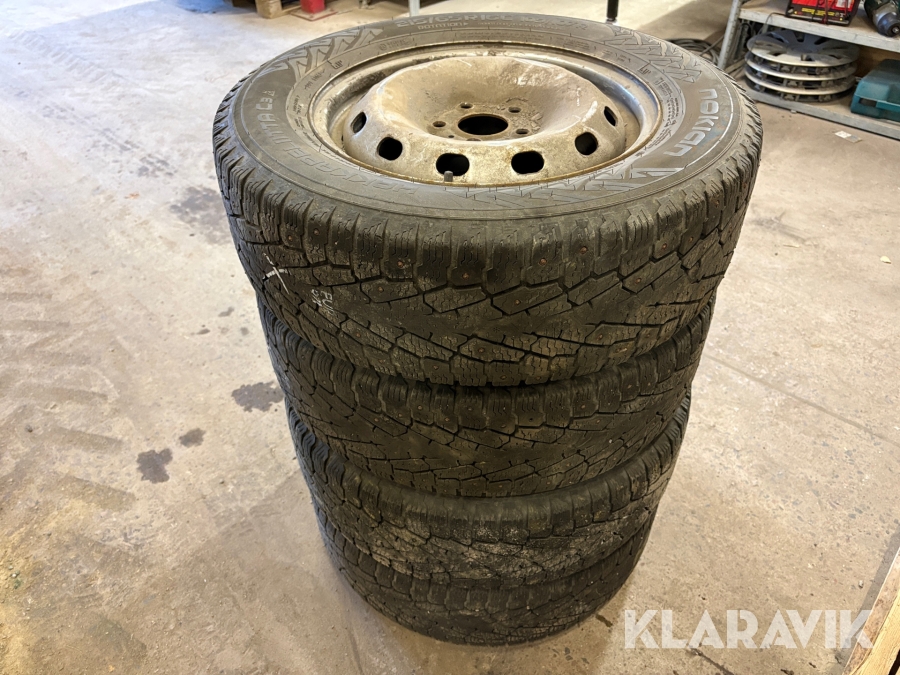 Vinterhjul 215/65R16C Nokian Hakkapeliitta Opel Vivaro 4 st