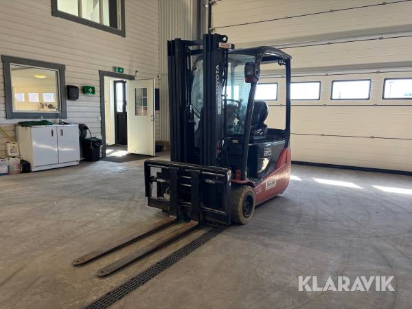 Truck Toyota Traigo48 20