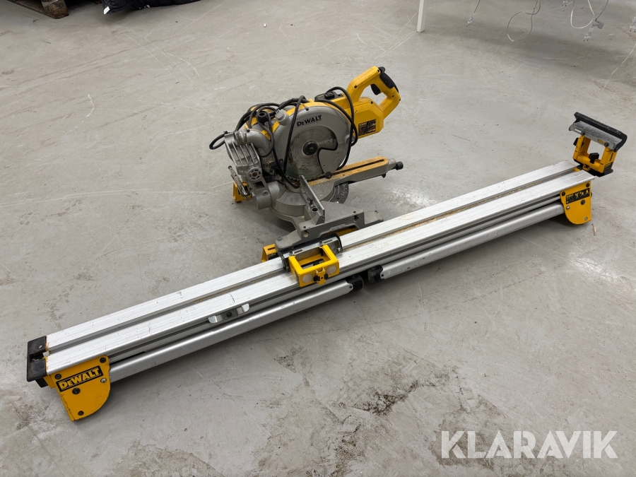 Kap-/gersåg med bord DeWelt DWS7085