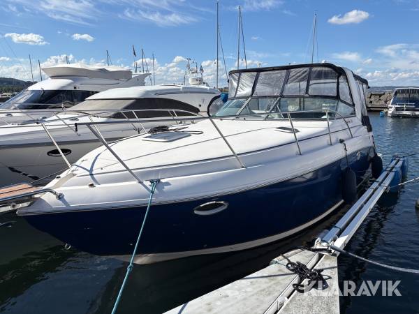 Båt Rinker Fiesta Vee 320 med båtkärra