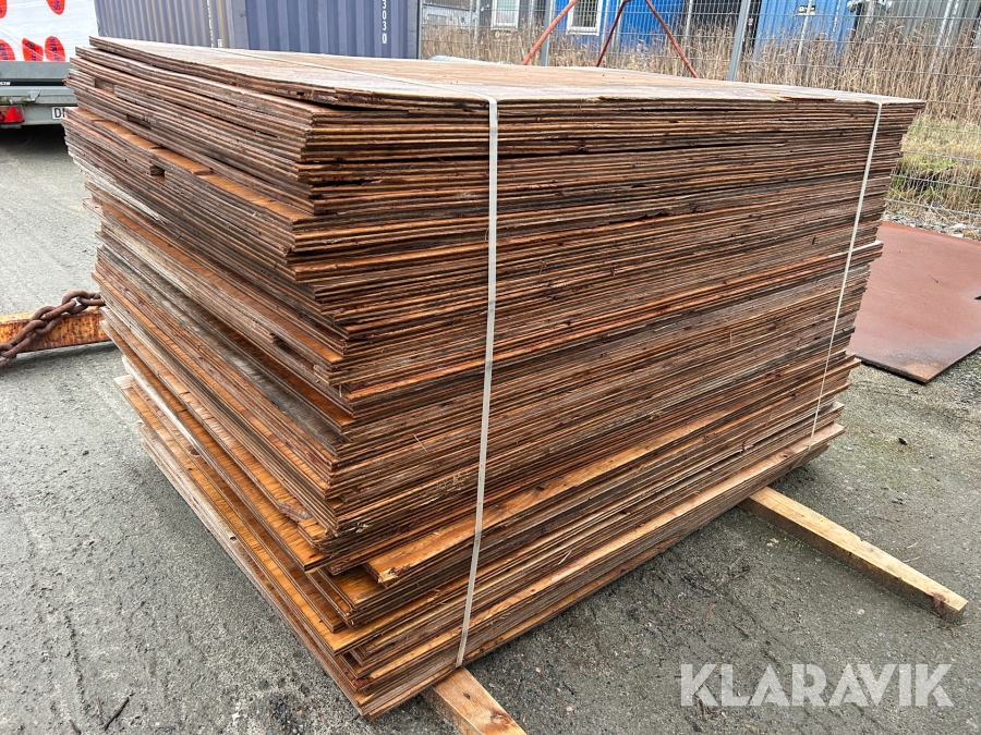 Plyfaskivor Moelven 1200x1700 ca 50 st