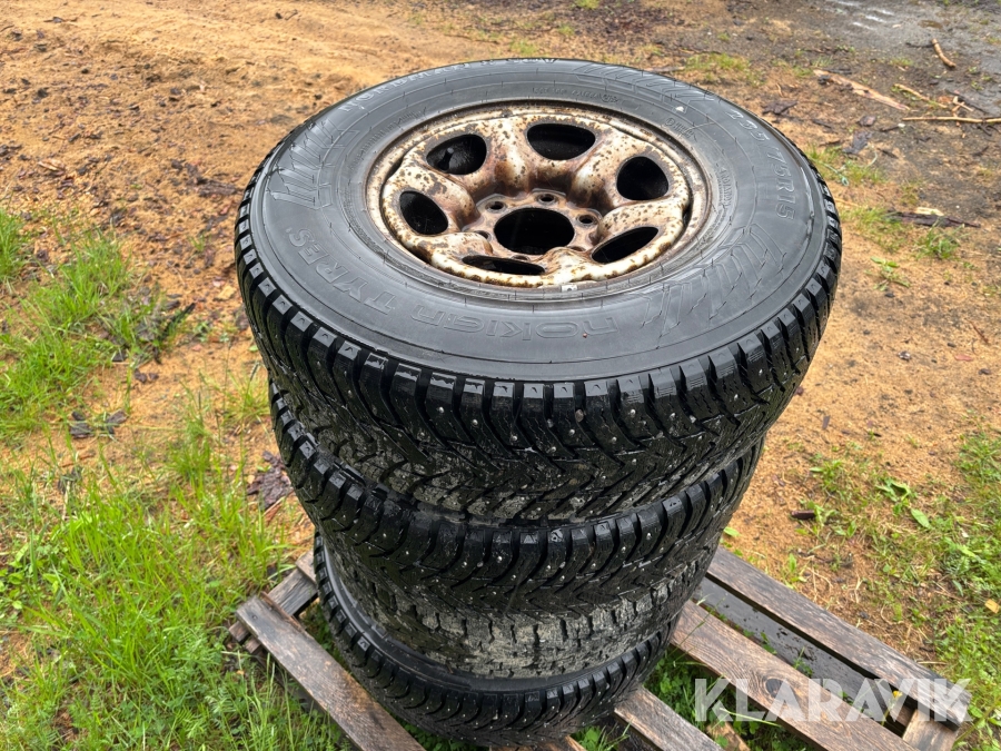 Vinterdäck Nokian Nordman 8 SUV med fälg