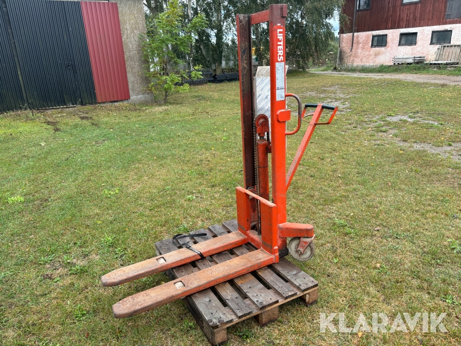 Palltruck BT Lifters