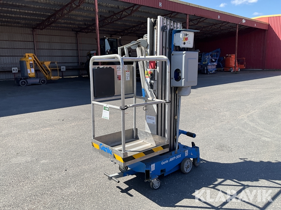 Arbetsplattform/ Pelarlift Genie AWP-30S