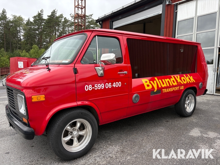 Mässutrustad Chevrolet G20 CG 21305 med 2st TV/ 350 V8 motor