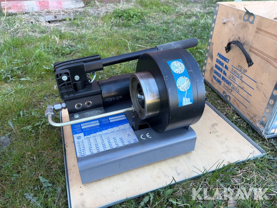 Slangpress Finn-Power P 16 HP