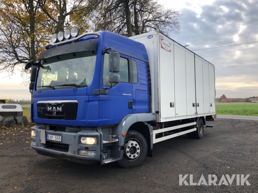 Lastbil MAN TGM 12.250 4X2 LL med sovhytt och öppningsbar sida