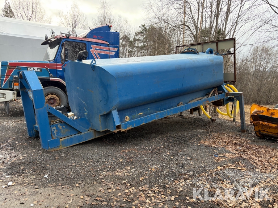 Vattentank Mählers & Söner 10 kubik med lastväxlarram