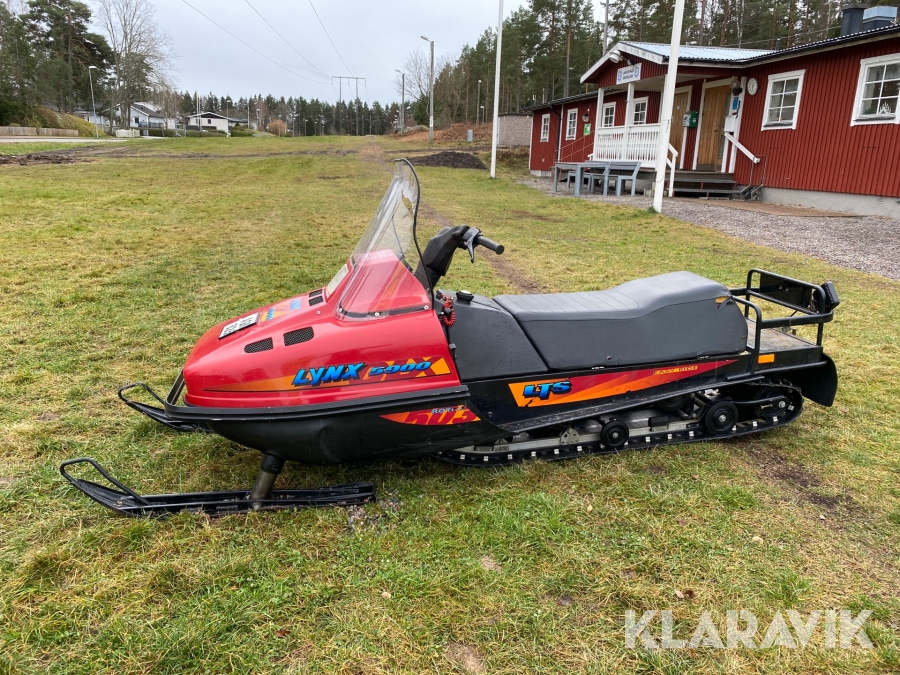 Snöskoter Lynx 5900