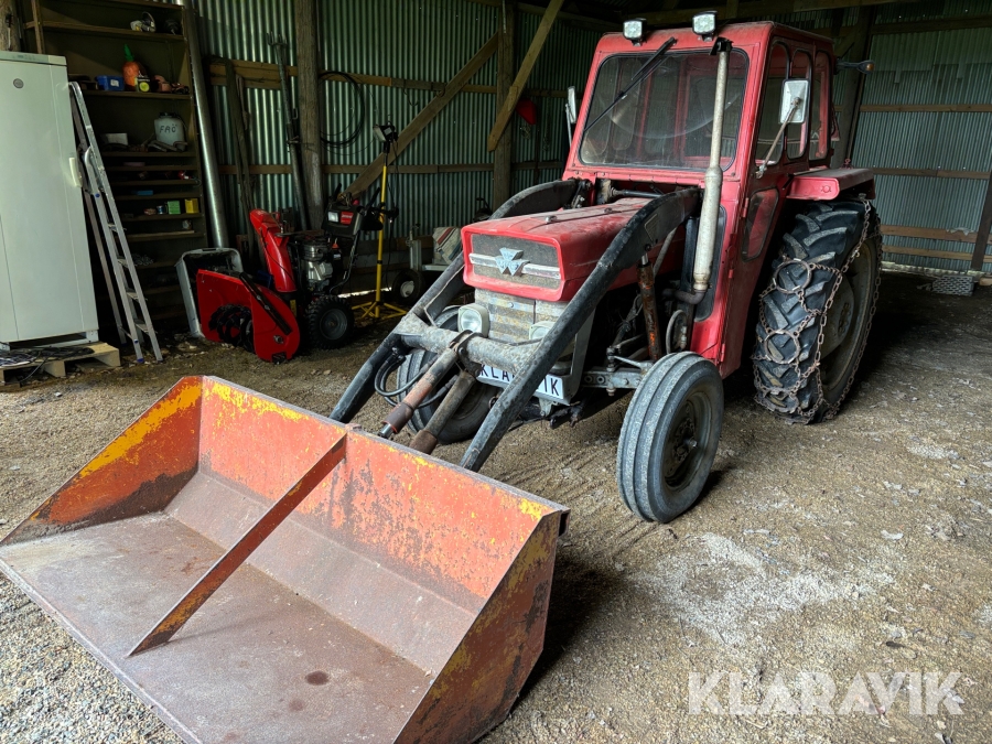 Traktor Massey Ferguson 135