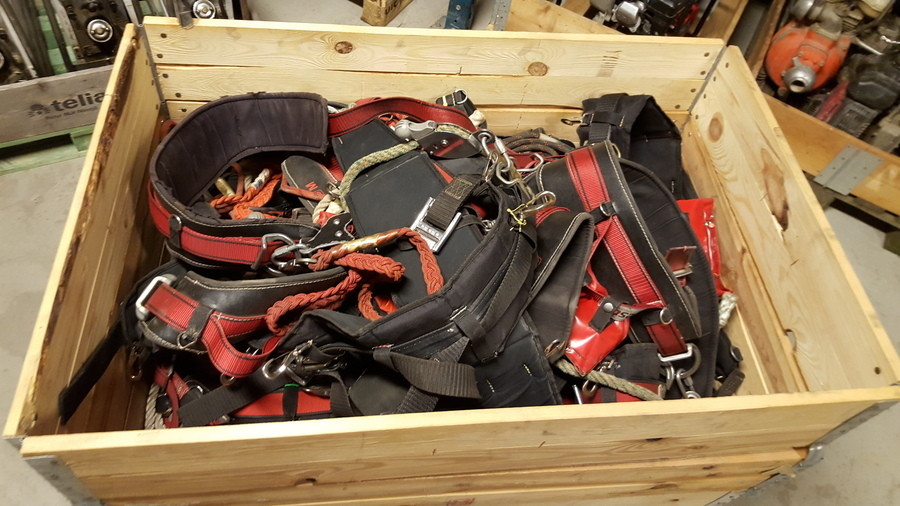 1st Pall m Säkerhetsbälten för stolpklättring