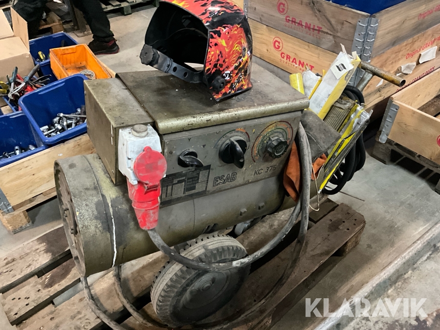 Pinnsvets med hjälm Esab KC 375