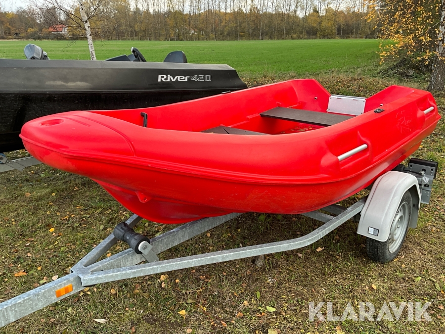 Plastbåt River 290