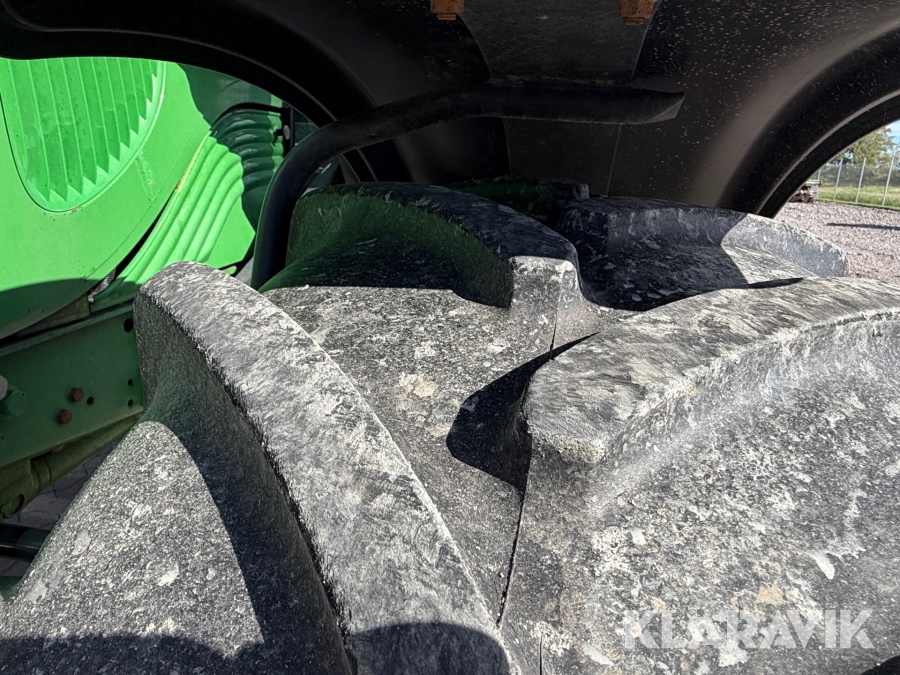 Traktor John Deere 5620