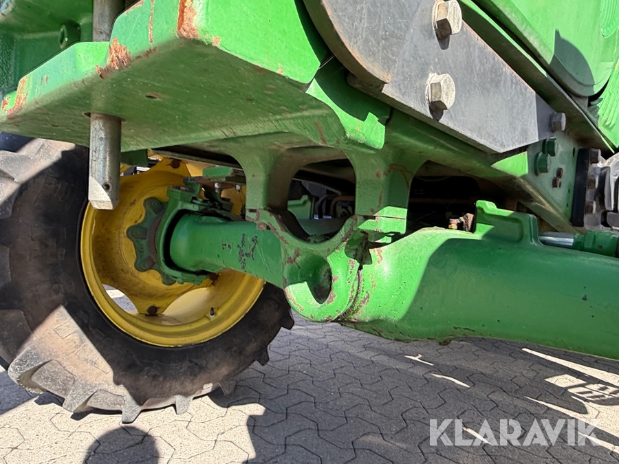 Traktor John Deere 5620