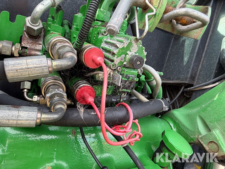 Traktor John Deere 5620