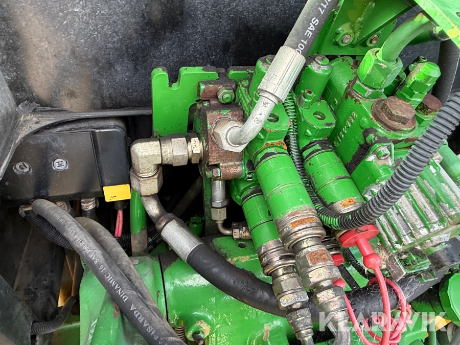 Traktor John Deere 5620