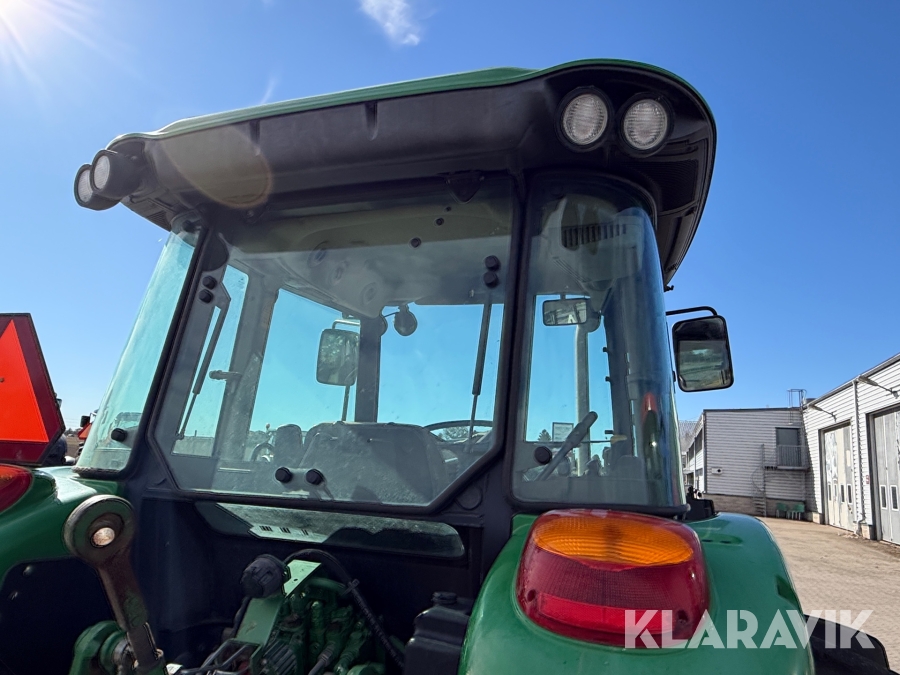 Traktor John Deere 5620