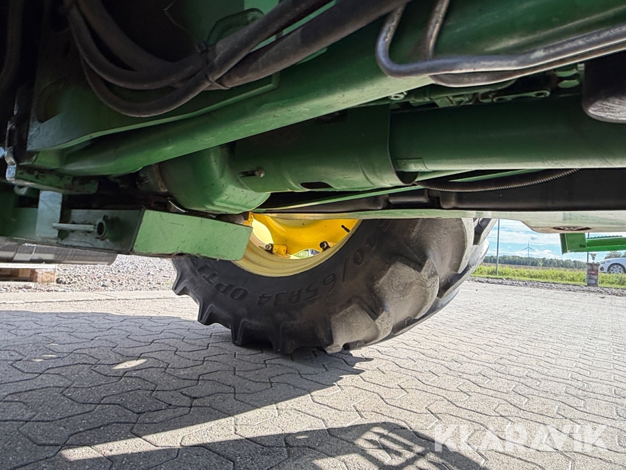 Traktor John Deere 5620