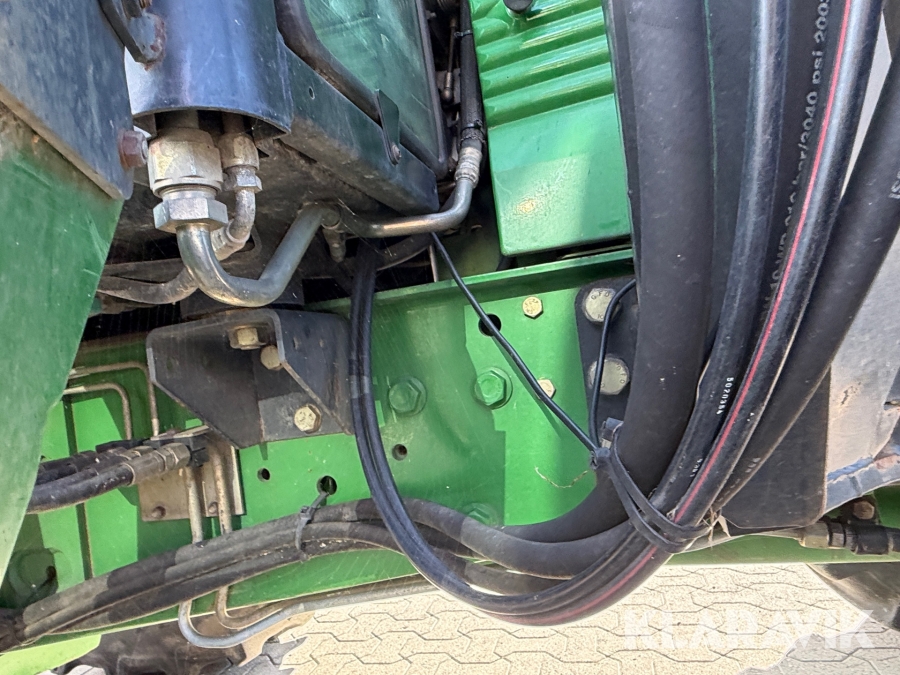 Traktor John Deere 5620