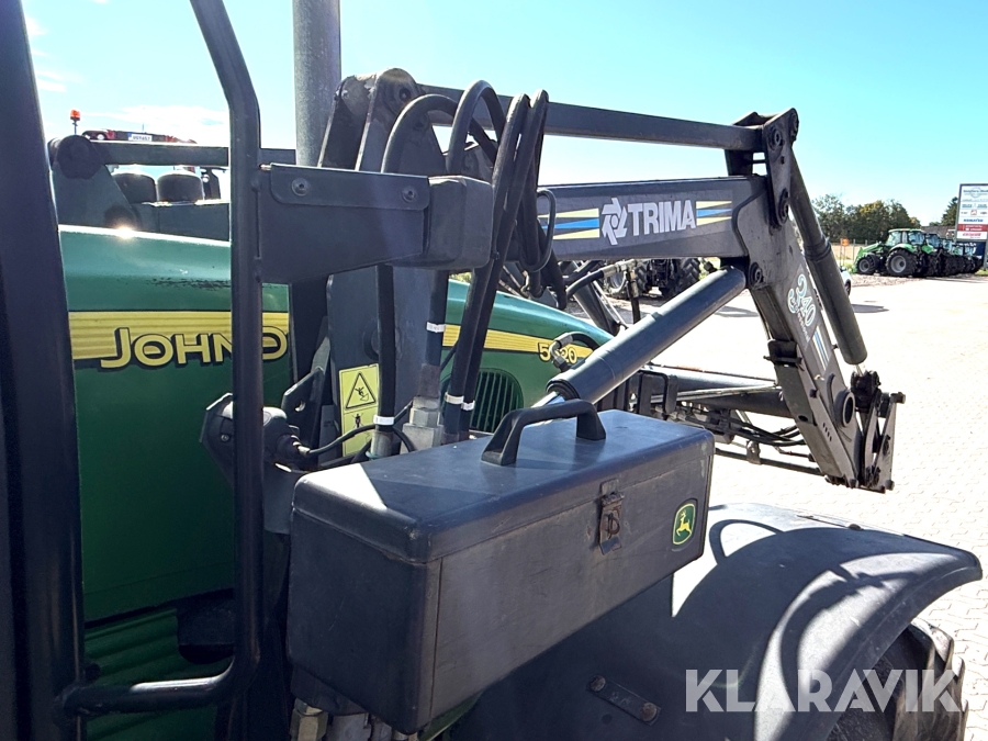 Traktor John Deere 5620
