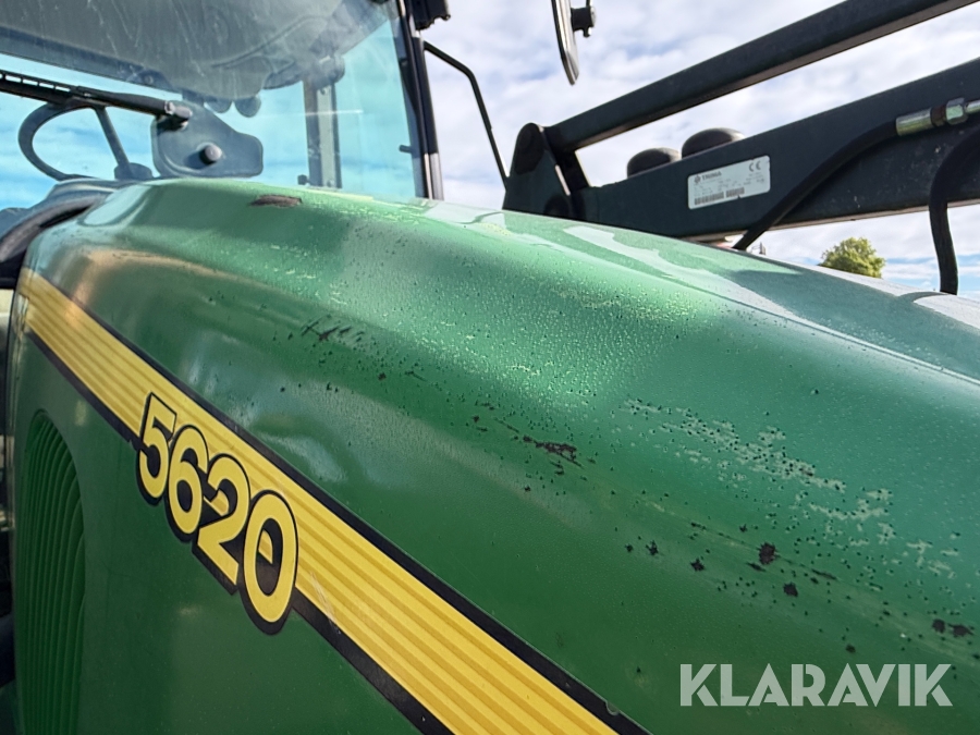 Traktor John Deere 5620
