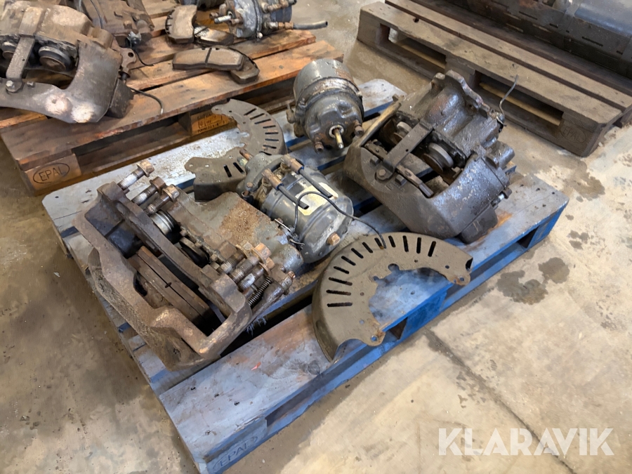 Bromsok, bromsklockor, bromssköldar och belägg Volvo FH16 580 Tridem till drivaxel nr 2