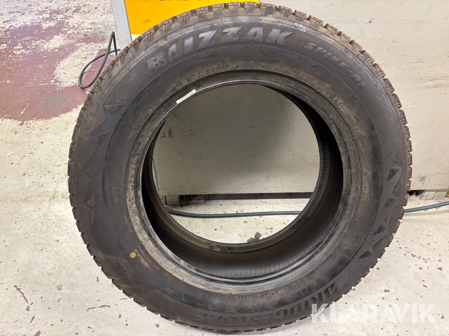 Dubbat vinterdäck Bridgestone Blizzak 1 st