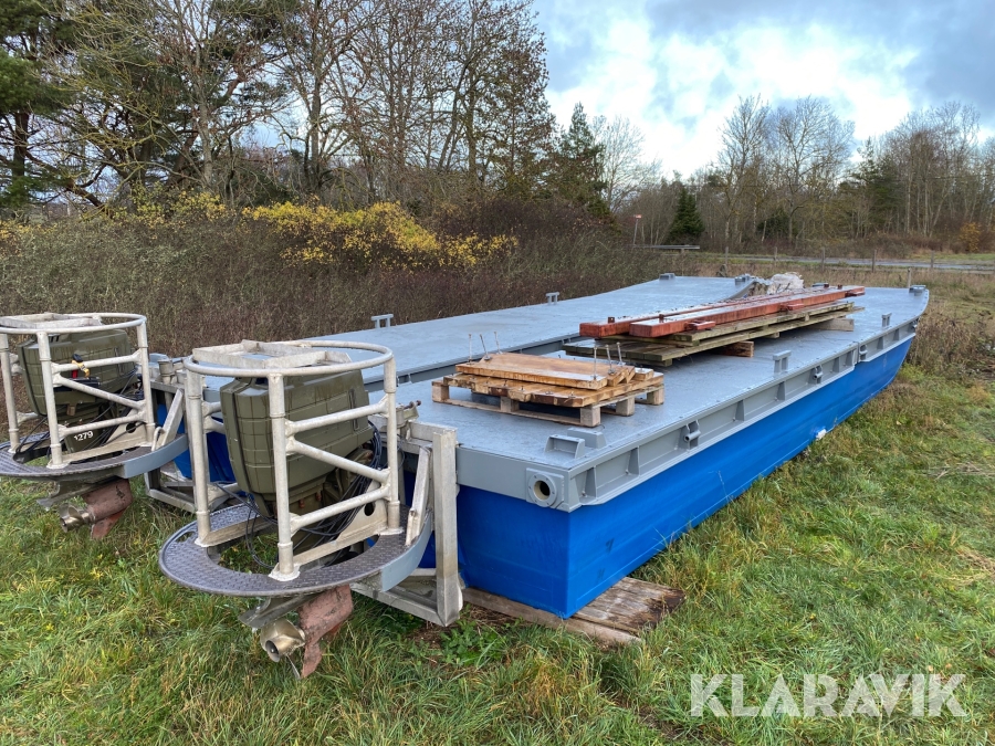 Självgående ponton / arbetsponton 2st 90hk motorer