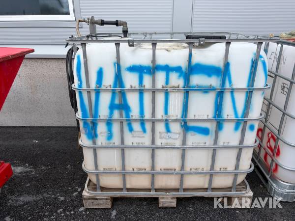 IBC-tank med dränkbar pump