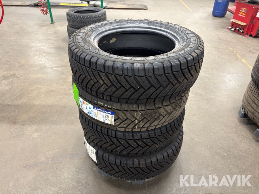 Personbilsdäck Michelin Agilis Cross Climate 205/65R15C 4st