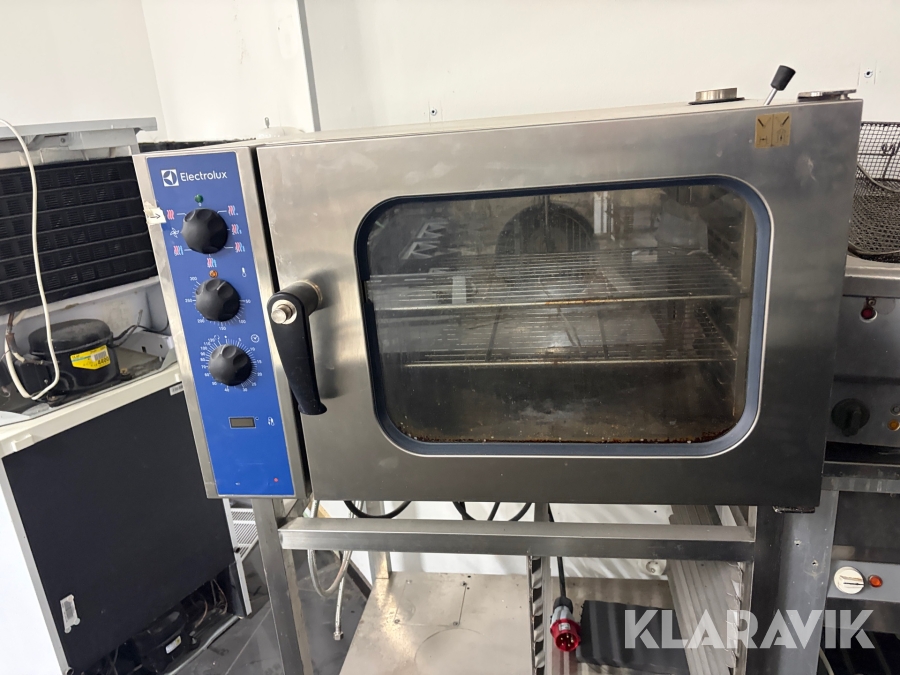 Ugn Electrolux FCE061