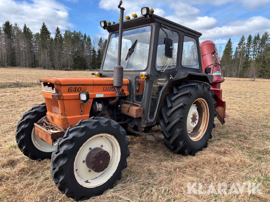 Traktor Fiat 640 DT med snöslunga