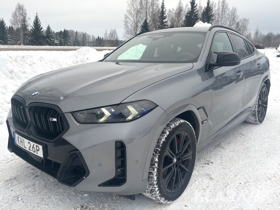 BMW X6 M60i