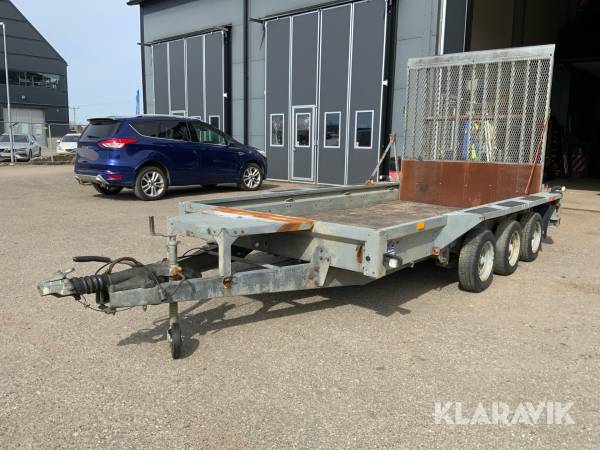 Maskinsläp 3-axlig Ifor Williams Gx GX126 TRI R180
