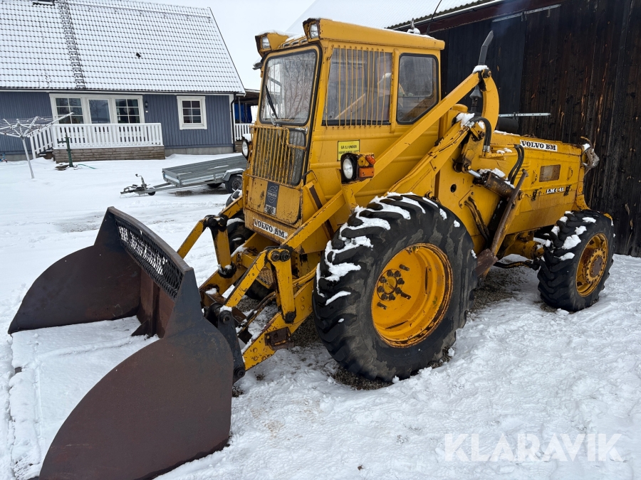 Baklastare Volvo BM LM 641 med skopa & gafflar