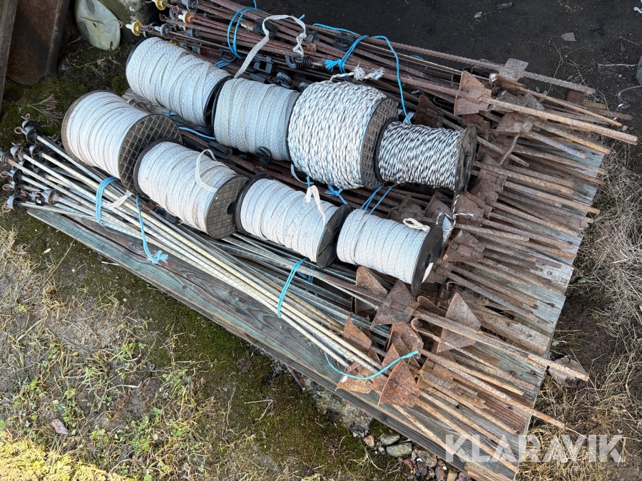 Elstängsel järnstolpar ca 120st