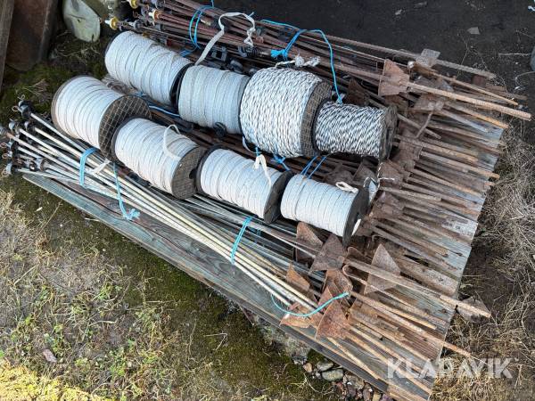 Elstängsel järnstolpar ca 120st