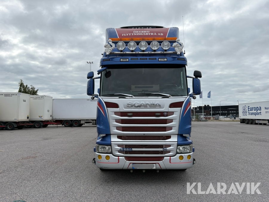 Lastbil Scania R580 med öppningsbar sida & bakgavellyft