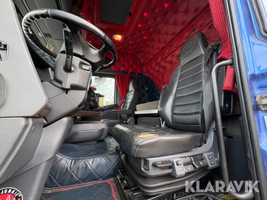 Lastbil Scania R580 med öppningsbar sida & bakgavellyft