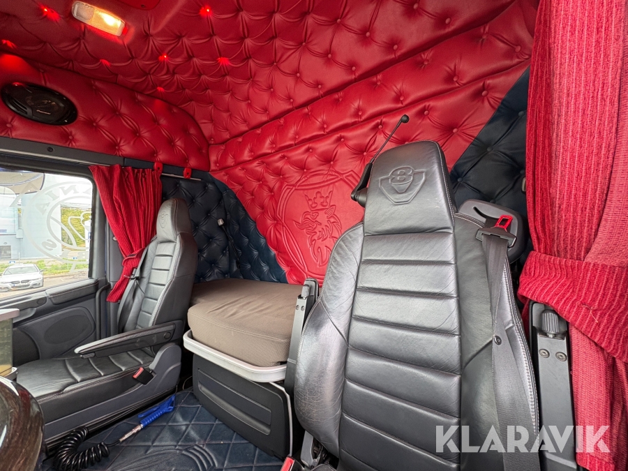 Lastbil Scania R580 med öppningsbar sida & bakgavellyft