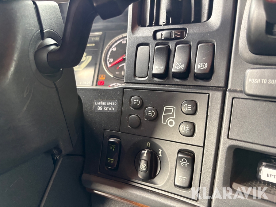 Lastbil Scania R580 med öppningsbar sida & bakgavellyft