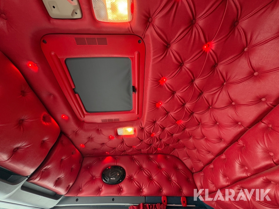 Lastbil Scania R580 med öppningsbar sida & bakgavellyft