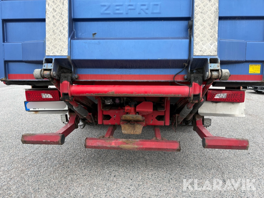 Lastbil Scania R580 med öppningsbar sida & bakgavellyft